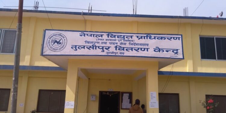 तुलसीपुरमा एक साता विद्युत सेवा अवरुद्ध हुने