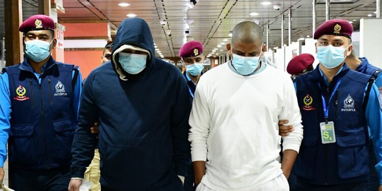 इन्टरपोलबाट रेड नोटिस जारी भएका ३ जना दुबईबाट पक्राउ