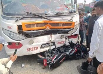 कोहलपुरमा बसको ठक्करबाट मोटरसाइकल चालक घाइते
