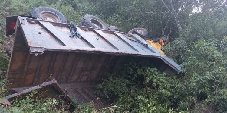 दाङको बंगलाचुलीमा टिप्पर दुर्घटना : चालकको मृत्यु