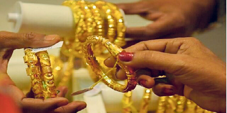 सुनको भाउ बढेको बढ्यै