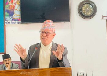 सार्वजनिक सरोकारका सूचना नदिनेलाई कारवाही हुन्छ : सूचना आयुक्त गुरुङ