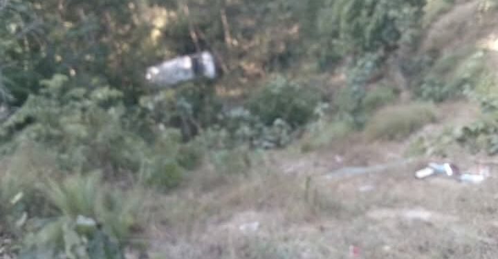 दाङको लमही-९ च्याउखोला नजिक गाडी दुर्घटना : २ जनाको मृत्यु, १२ जना घाइते