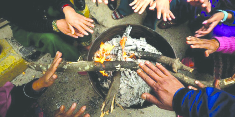 घट्दै तापक्रम, चिसो बढ्दै