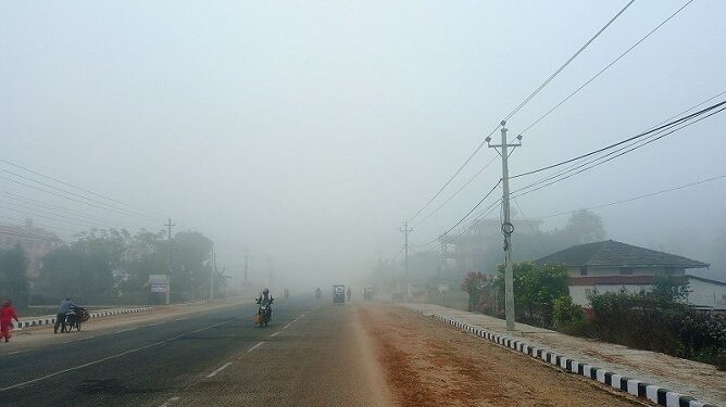 हुस्सु र कुहिरो लागेको बेला दुर्घटनाको जोखिम, गाडी चलाउँदा ट्राफिक नियम पालना गर्न अनुरोध