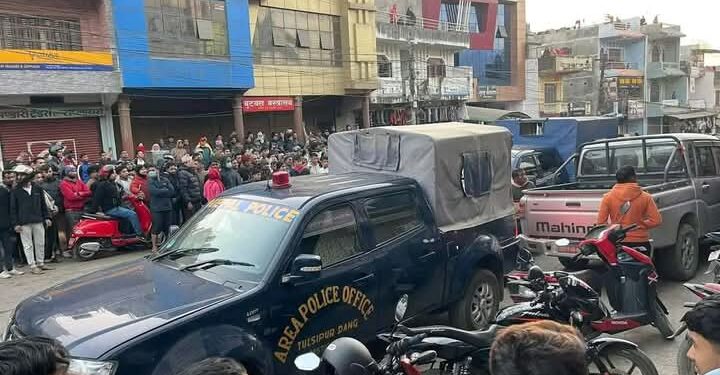 तुलसीपुरमा पक्राउ परेका जुवाडेहरुको नाम सार्वजनिक