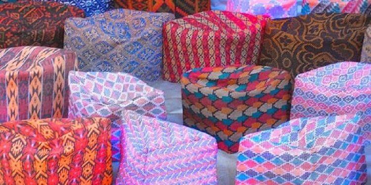 आज राष्ट्रिय टोपी दिवस मनाइँदै