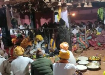 बैतडीका मन्दिरमा नवरात्रि विशेष पूजा–अर्चना सुरु