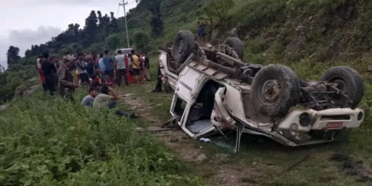 दैलेखमा बोलेरो गाडी दुर्घटना एकजना घाइते