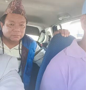 शिक्षामन्त्री महावीर पुन बिना सुरक्षा पोखरा पुगे