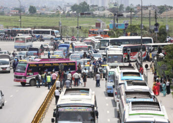 घटस्थापना पछिल्ला तीन दिनमै १ लाख ३८ हजार यात्रु उपत्यका बाहिरिए