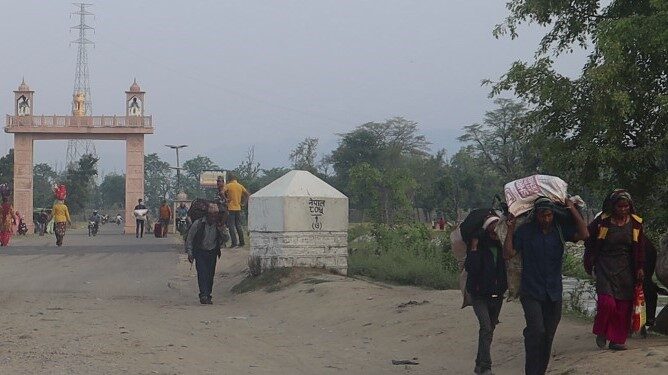 कञ्चनपुरमा बर्डफ्लु सतर्कता भारतीय कुखुरा आयातमा पूर्ण प्रतिबन्ध