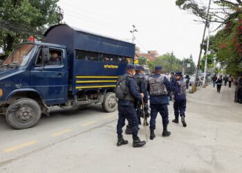 देशभर कारागारबाट फरारमध्ये १४५५ कैदी पक्राउ