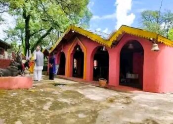 बैतडीको गढीस्थित प्राचीन जगन्नाथ बाबा मन्दिर धार्मिक, ऐतिहासिक र प्राकृतिक दृष्टिले महत्वपूर्ण तीर्थस्थल