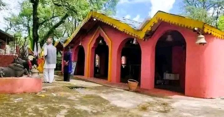 बैतडीको गढीस्थित प्राचीन जगन्नाथ बाबा मन्दिर धार्मिक, ऐतिहासिक र प्राकृतिक दृष्टिले महत्वपूर्ण तीर्थस्थल