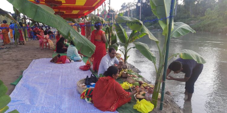 सूर्यदेवको आराधना आरम्भ चारदिनीय छठ पर्व आजदेखि नहाय–खायसहित विधिवत् सुरू