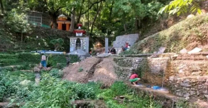 निगलासैनी दुधकुण्ड धार्मिक महत्त्वले भरिएको तर विकासको प्रतीक्षामा रहेको तीर्थस्थल