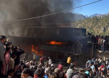 मार्तडी बजारमा भीषण आगलागी दमकल अभावले नियन्त्रणमा कठिनाइ